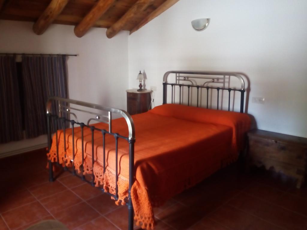 Casa Rural El Cortijo Nuevo, En El Cerezo Exterior foto